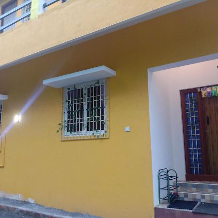 Thendral Homestay Pondicherry Luaran gambar